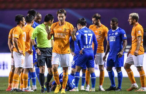 足坛最新爆料消息新闻网,揭秘球星转会内幕与赛场风云